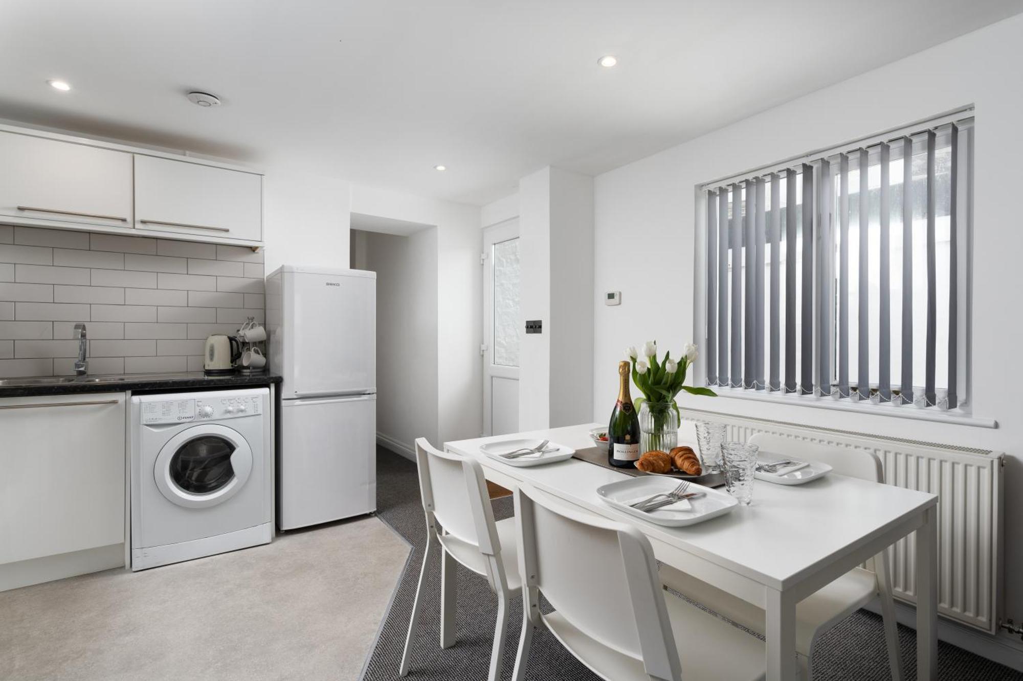 Modern Garden Apartment In A Large Victorian House Penzance Esterno foto